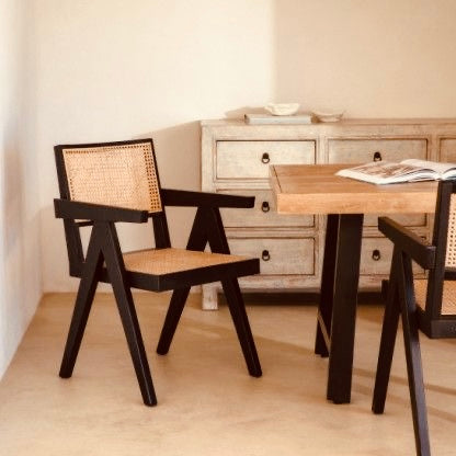 Silla Negra de Madera con Bejuco 1 KAL (precio por 2 unidades)