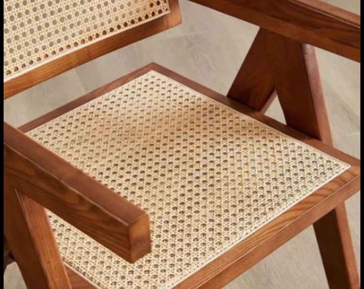 Silla Beige de madera con Bejuco 2 ANT (precio por 2 unidades)